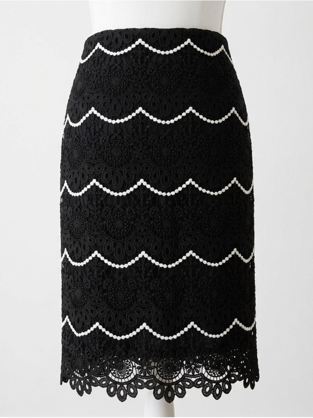Talbots Black Lace Pearl Appliqué Pencil Skirt Size 10